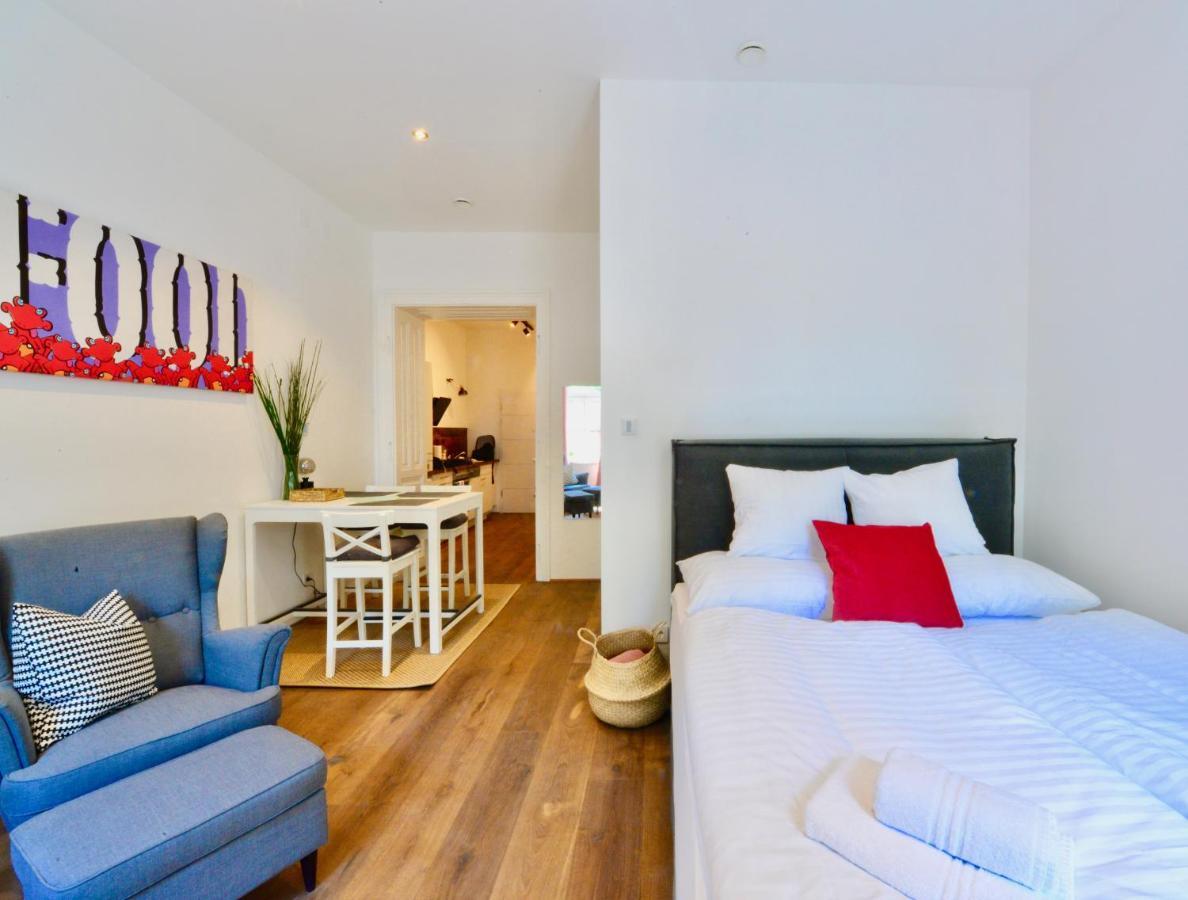 Charming Studio In Servitenviertel II Виена Екстериор снимка